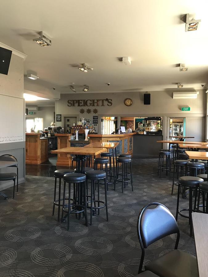 Otautau Hotel エクステリア 写真