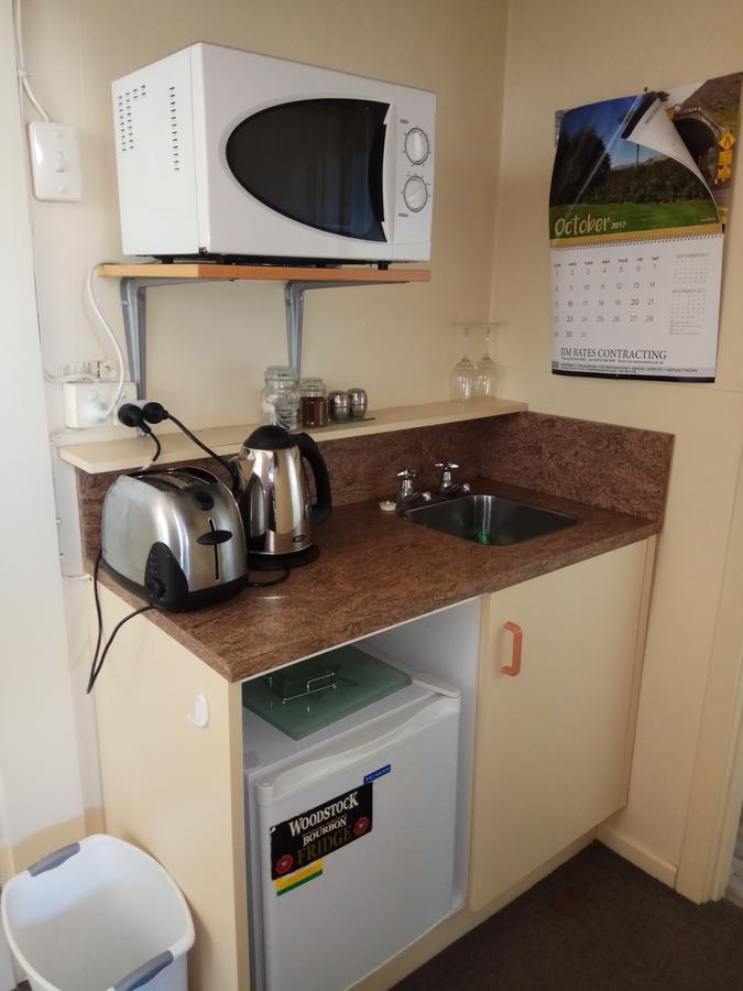 Otautau Hotel エクステリア 写真